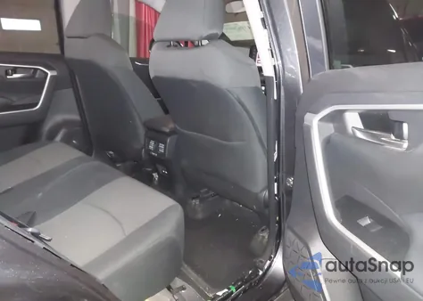 2021 Toyota Rav4 Xle z USA, uszkodzony, nr VIN 2T3P1RFV9MC214765